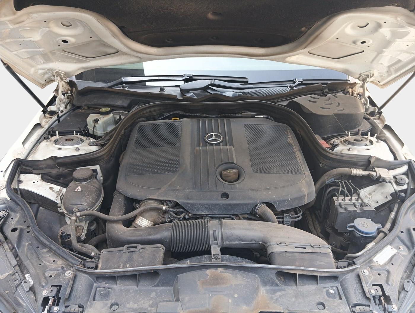 2014 Mercedes Benz E Class E 250 CDI AVANTGARDE, Diesel, Automatic, 1,15,579 km, exterior