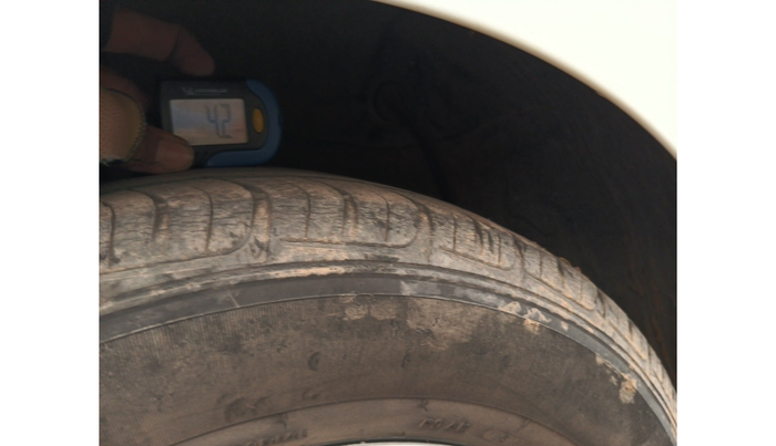 2013 Hyundai Verna FLUIDIC 1.6 CRDI EX, Diesel, Manual, 67,429 km, tyre