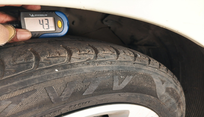 2013 Hyundai Verna FLUIDIC 1.6 CRDI EX, Diesel, Manual, 67,429 km, tyre