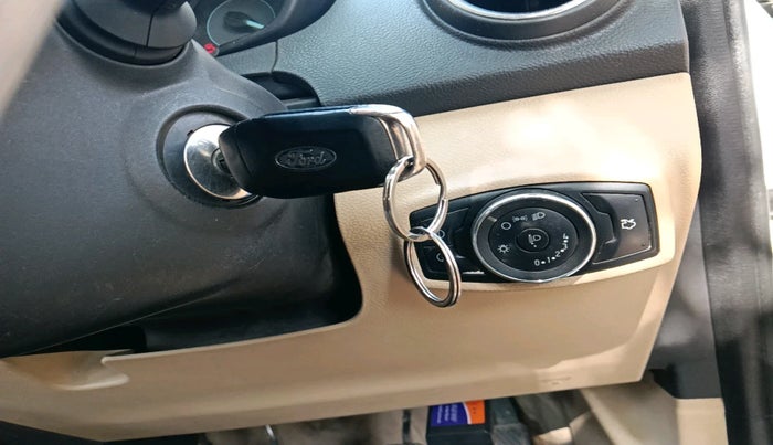 2017 Ford Figo Aspire TITANIUM1.5 DIESEL, Diesel, Manual, 1,12,186 km, interior