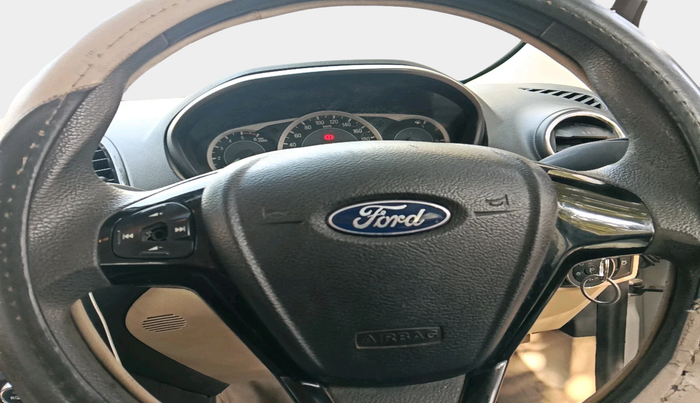 2017 Ford Figo Aspire TITANIUM1.5 DIESEL, Diesel, Manual, 1,12,186 km, interior