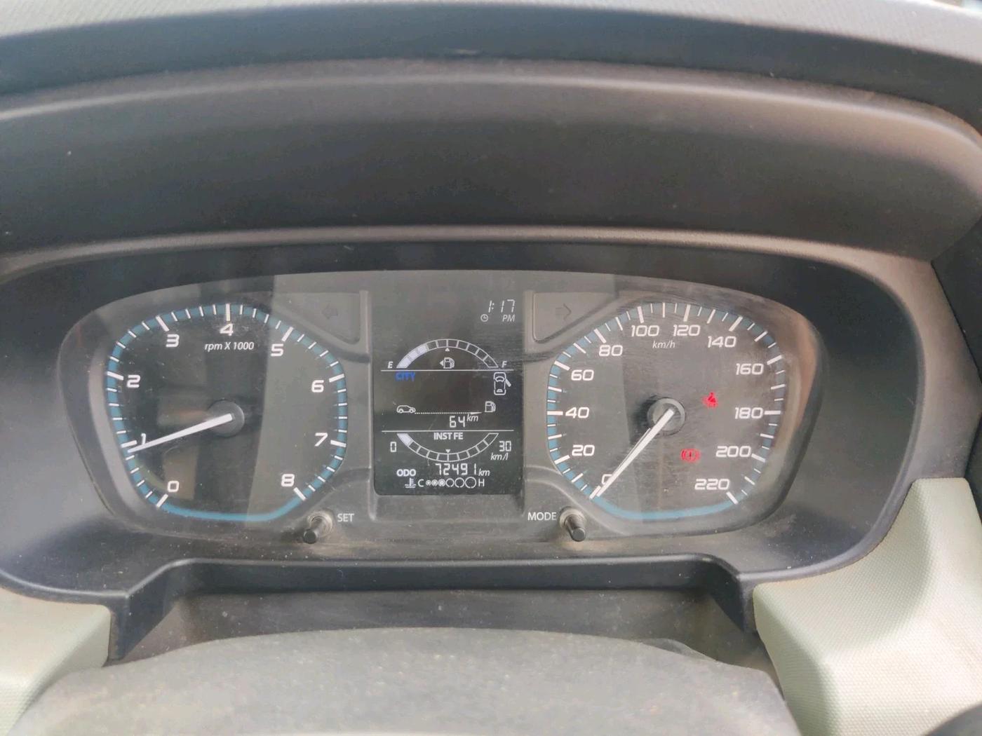 2022 Tata PUNCH ADVENTURE MT, CNG, Manual, 72,492 km, interior