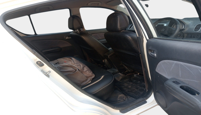 2011 Maruti Ritz VDI, Diesel, Manual, 2,07,054 km, interior