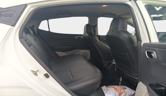 2021 Hyundai GRAND I10 NIOS SPORTZ 1.2 KAPPA VTVT CNG, Petrol, Manual, 1,38,664 km, interior