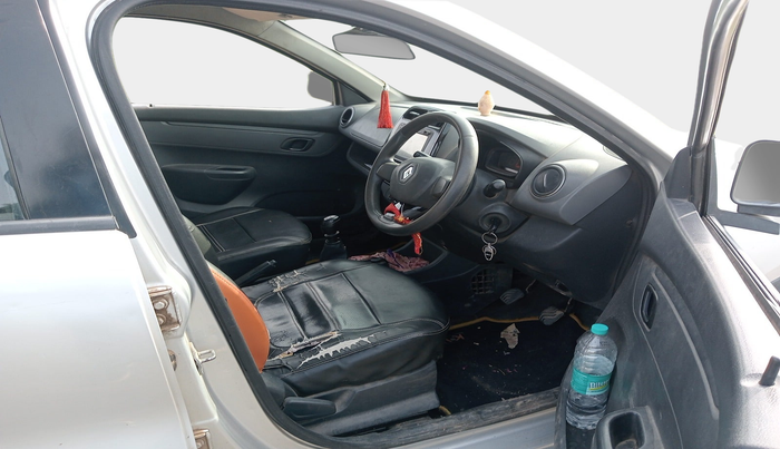 2015 Renault Kwid RXT 0.8, Petrol, Manual, 1,24,006 km, interior