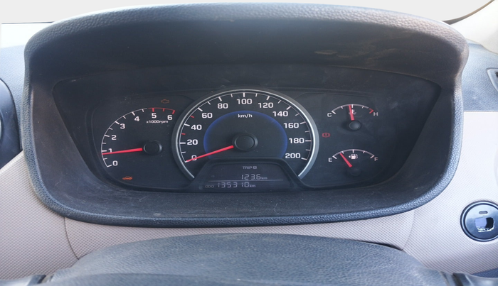 2014 Hyundai Grand i10 ASTA 1.1 CRDI, Diesel, Manual, 1,35,310 km, interior