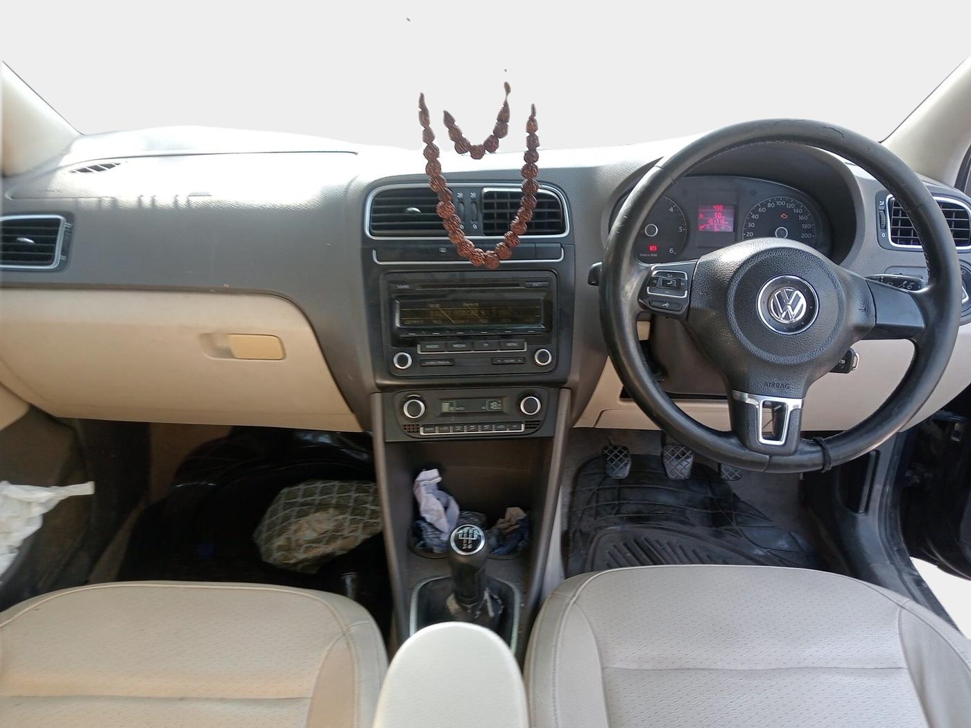 2012 Volkswagen Vento HIGHLINE DIESEL 1.6, Diesel, Manual, 1,01,717 km, interior