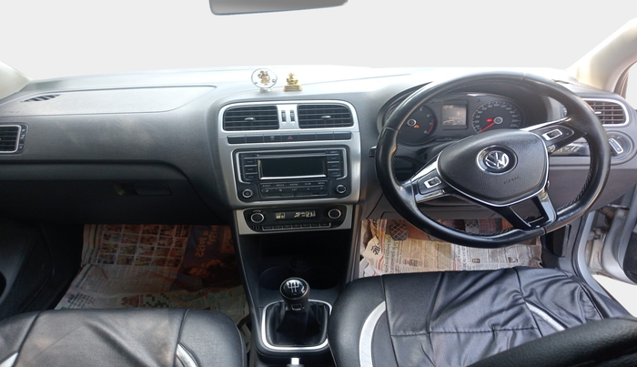 2015 Volkswagen Polo HIGHLINE1.2L, Petrol, Manual, 53,654 km, interior
