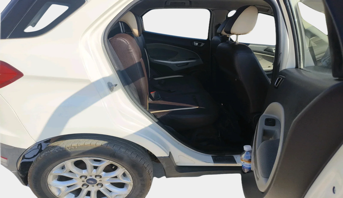 2017 Ford Ecosport TITANIUM 1.5L DIESEL, Diesel, Manual, 1,30,358 km, interior