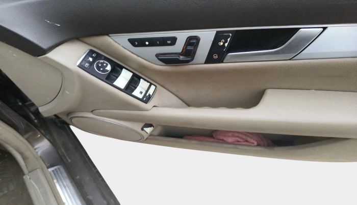 2013 Mercedes Benz C Class C 220 CDI Avantagarde, Diesel, Automatic, 1,22,473 km, interior