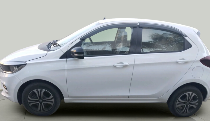 2022 Tata Tiago XT CNG, Petrol, Manual, 18,582 km, exterior