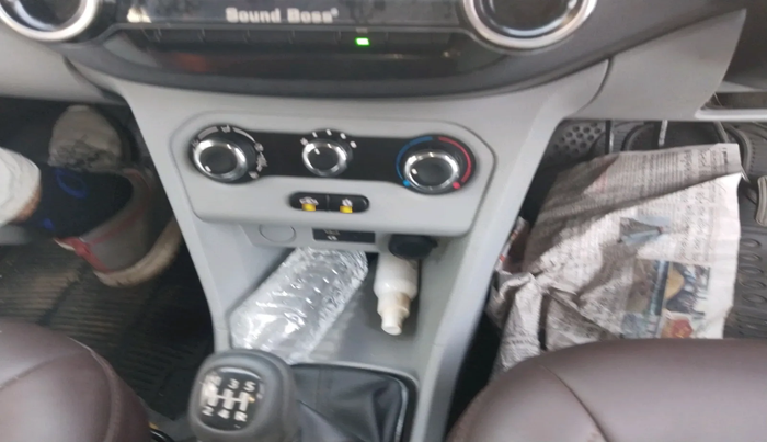 2022 Tata Tiago XT CNG, Petrol, Manual, 18,582 km, interior