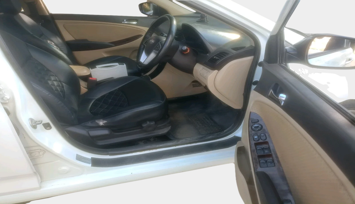 2011 Hyundai Verna FLUIDIC 1.6 VTVT SX OPT AT, Petrol, Automatic, 1,11,426 km, interior