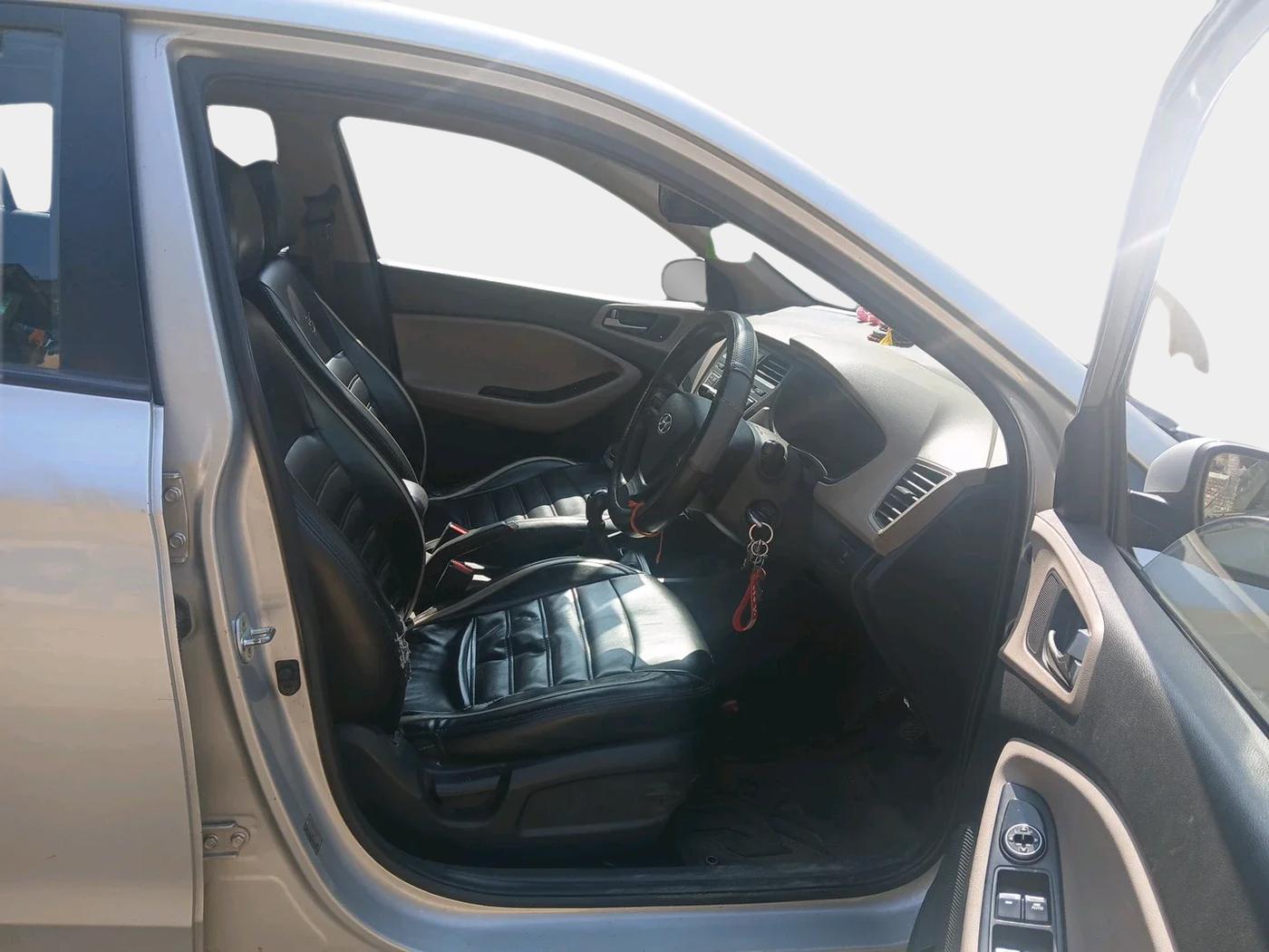 2015 Hyundai Elite i20 MAGNA 1.2, Petrol, Manual, 39,367 km, interior