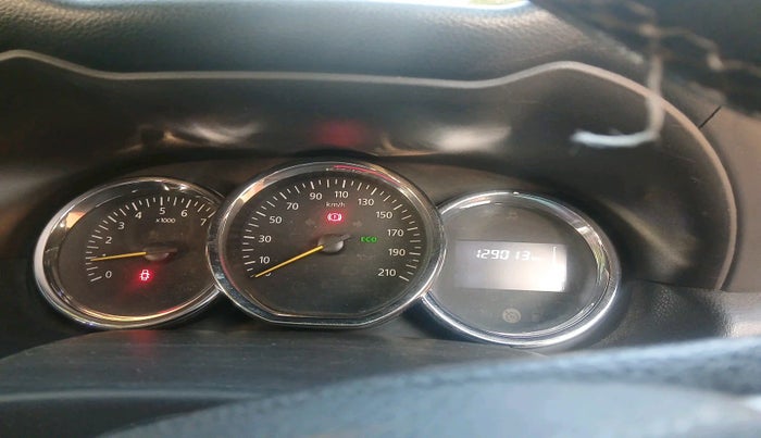 2018 Renault Duster 85 PS RXZ DIESEL, Diesel, Manual, 1,29,013 km, interior