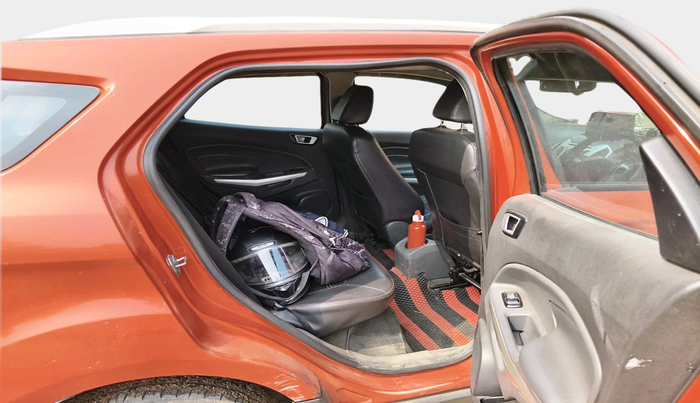 2017 Ford Ecosport TITANIUM + 1.5L DIESEL, Diesel, Manual, 1,17,079 km, interior