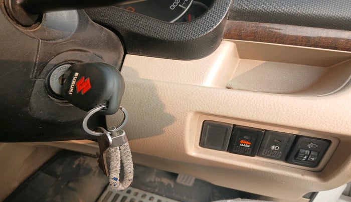 2015 Maruti Swift Dzire VDI, Diesel, Manual, 1,15,297 km, interior