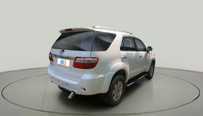 2011 Toyota Fortuner 3.0 4X4 MT, Diesel, Manual, 98,043 km, exterior