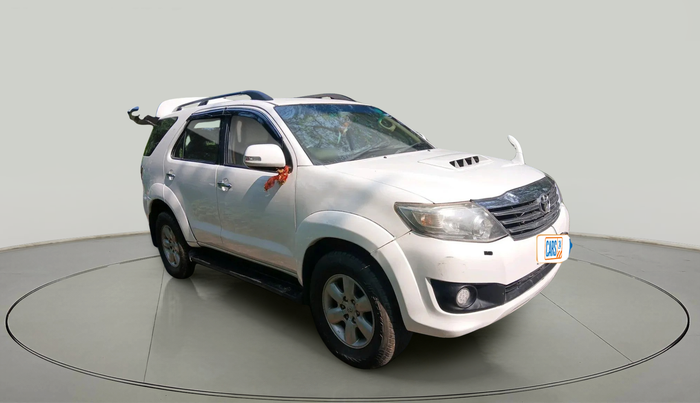 2011 Toyota Fortuner 3.0 4X4 MT, Diesel, Manual, 98,043 km, exterior
