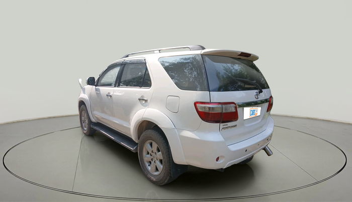 2011 Toyota Fortuner 3.0 4X4 MT, Diesel, Manual, 98,043 km, exterior