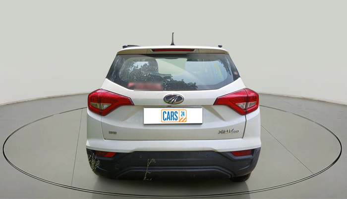 2020 Mahindra XUV300 W6 1.5 DIESEL, Diesel, Manual, 1,01,603 km, exterior