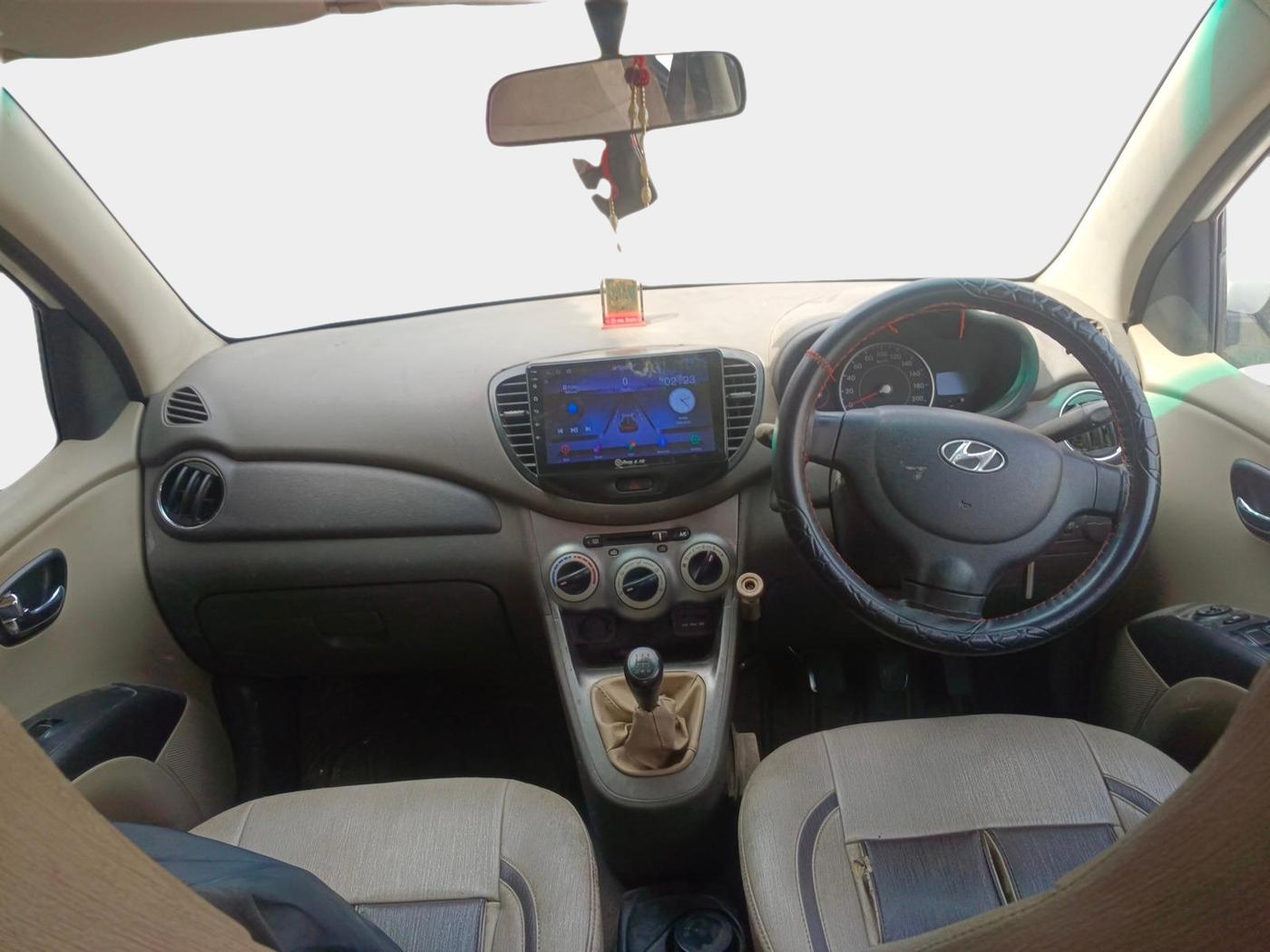 2012 Hyundai i10 SPORTZ 1.2, Petrol, Manual, 69,616 km, interior