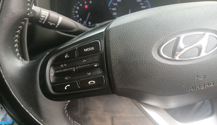 2021 Hyundai VENUE S+ 1.2, Petrol, Manual, 67,666 km, interior