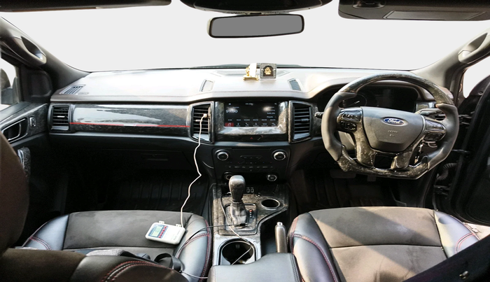 2018 Ford Endeavour TITANIUM 2.2 4X2 AT, Diesel, Automatic, 1,65,601 km, interior