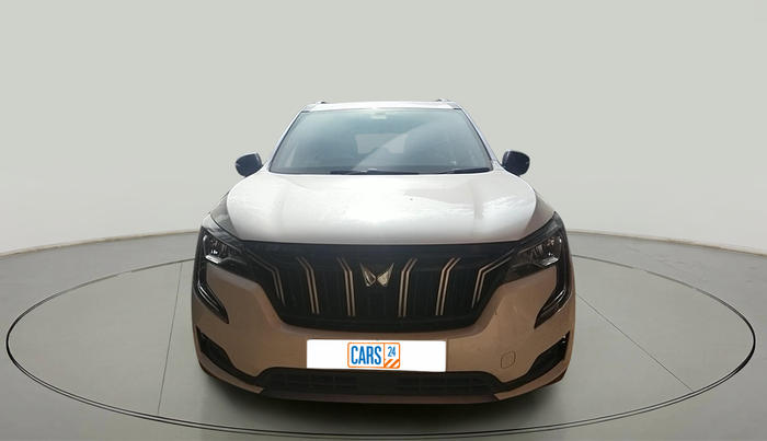 2023 Mahindra XUV700 AX 5 P MT 5 STR, Petrol, Manual, 30,666 km, exterior