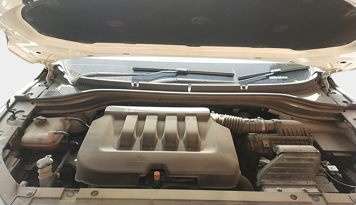 2023 Mahindra XUV700 AX 5 P MT 5 STR, Petrol, Manual, 30,666 km, exterior