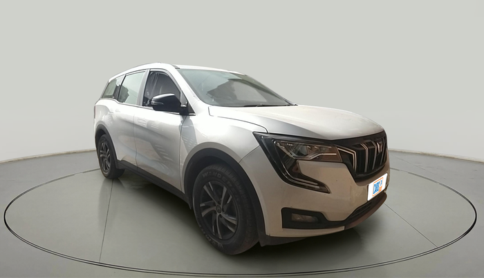 2023 Mahindra XUV700 AX 5 P MT 5 STR, Petrol, Manual, 30,666 km, exterior