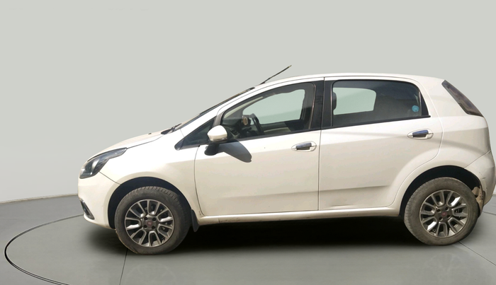 2016 Fiat Punto EVO EMOTION 1.3 MULTIJET, Diesel, Manual, 1,70,744 km, exterior