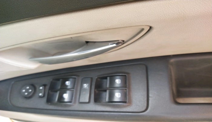 2016 Fiat Punto EVO EMOTION 1.3 MULTIJET, Diesel, Manual, 1,70,744 km, interior