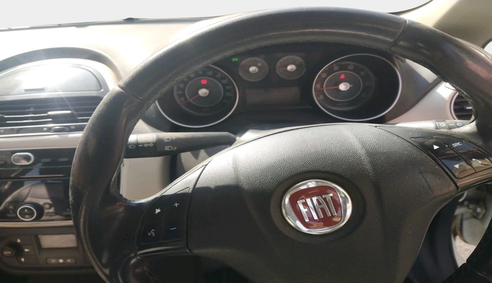 2016 Fiat Punto EVO EMOTION 1.3 MULTIJET, Diesel, Manual, 1,70,744 km, interior