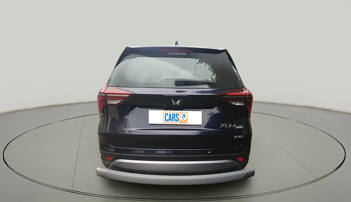 2023 Mahindra XUV700 AX 7 P MT 7 STR, Petrol, Manual, 15,585 km, exterior