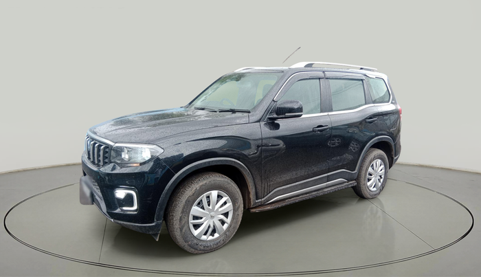 2024 Mahindra SCORPIO-N Z6 DIESEL MT 2WD 7 STR, Diesel, Manual, 11,605 km, exterior