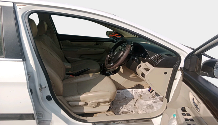 2016 Maruti Ciaz ZDI SHVS, Diesel, Manual, 1,18,470 km, interior