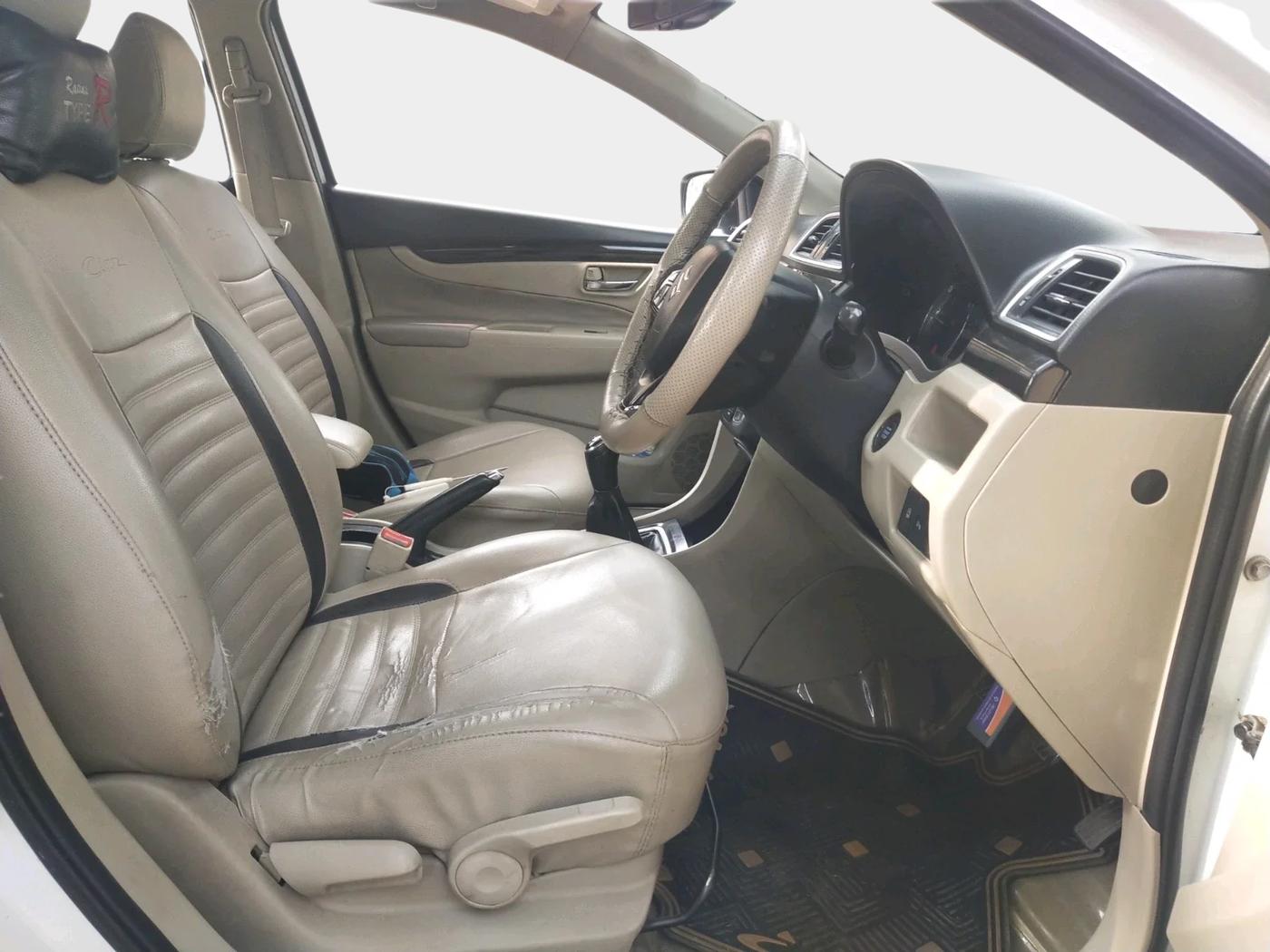 2016 Maruti Ciaz ZDI SHVS, Diesel, Manual, 1,54,938 km, interior