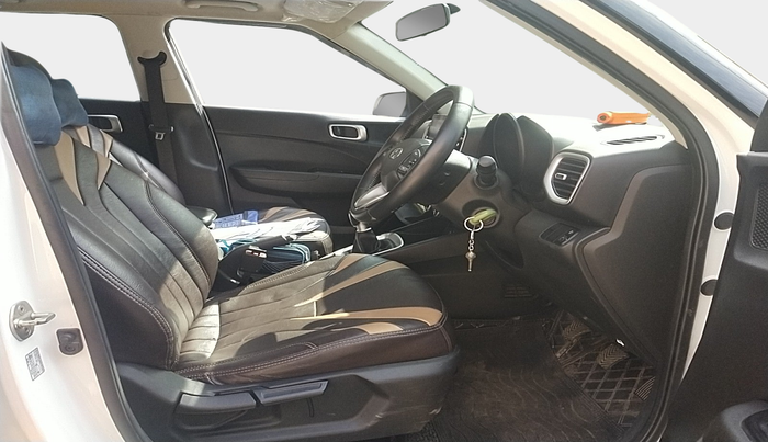 2020 Hyundai VENUE SX 1.5 CRDI, Diesel, Manual, 1,27,023 km, interior