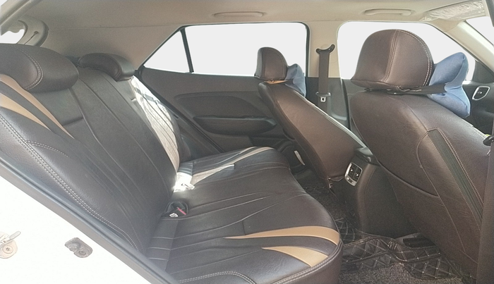 2020 Hyundai VENUE SX 1.5 CRDI, Diesel, Manual, 1,27,023 km, interior