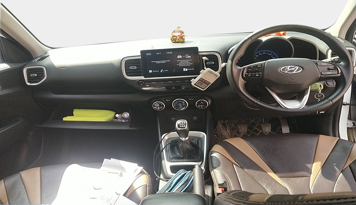 2020 Hyundai VENUE SX 1.5 CRDI, Diesel, Manual, 1,27,023 km, interior