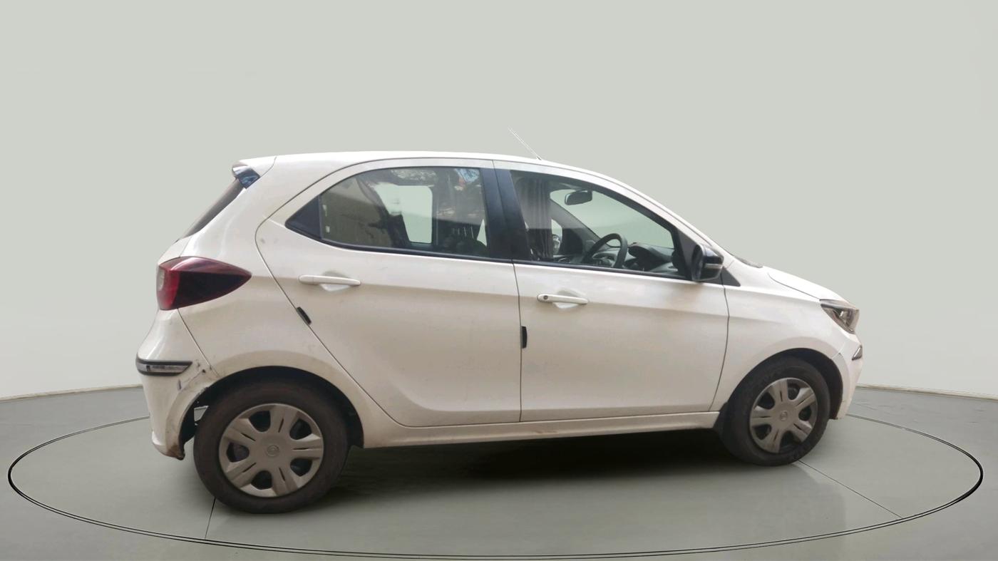 2022 Tata Tiago XT PETROL, Petrol, Manual, 37,567 km, exterior
