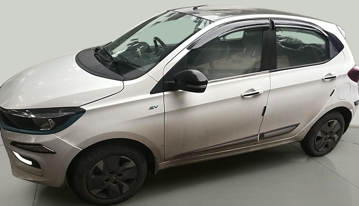 2023 Tata TIAGO EV XZ PLUS TECH LUX LONG RANGE, Electric, Automatic, 11,574 km, exterior