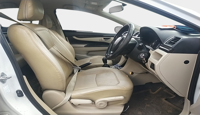 2016 Maruti Ciaz VXI+, Petrol, Manual, 1,18,020 km, interior