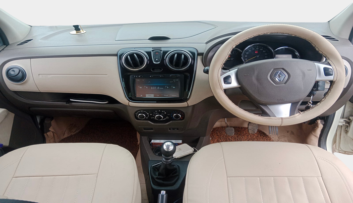 2015 Renault Lodgy 110 PS RXZ 8 STR, Diesel, Manual, 1,30,399 km, interior