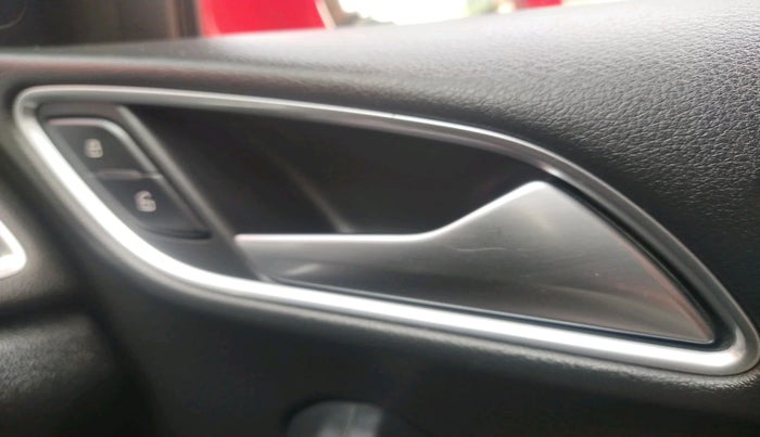 2018 Audi Q3 35 TDI Quattro, Diesel, Automatic, 59,548 km, interior