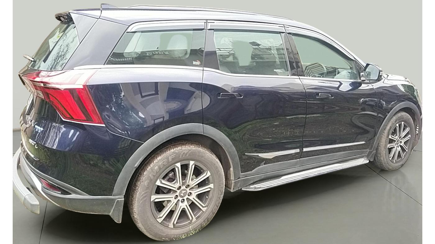2023 Mahindra XUV700 AX 7 LUXURY P AT 7 STR, Petrol, Automatic, 23,388 km, exterior