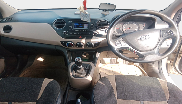 2016 Hyundai Xcent SX 1.1 CRDI, Diesel, Manual, 3,40,000 km, interior