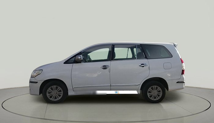 2011 Toyota Innova 2.5 G3, Diesel, Manual, 2,13,429 km, exterior