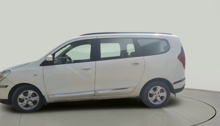 2015 Renault Lodgy 110 PS RXZ 7 STR, Diesel, Manual, 1,35,979 km, exterior